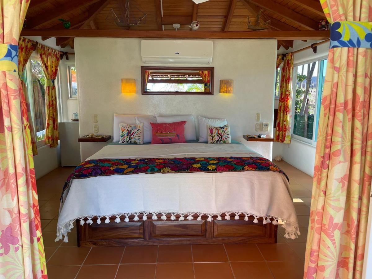 Bungalows Tree Tops - Adults Only Zihuatanejo Exterior foto